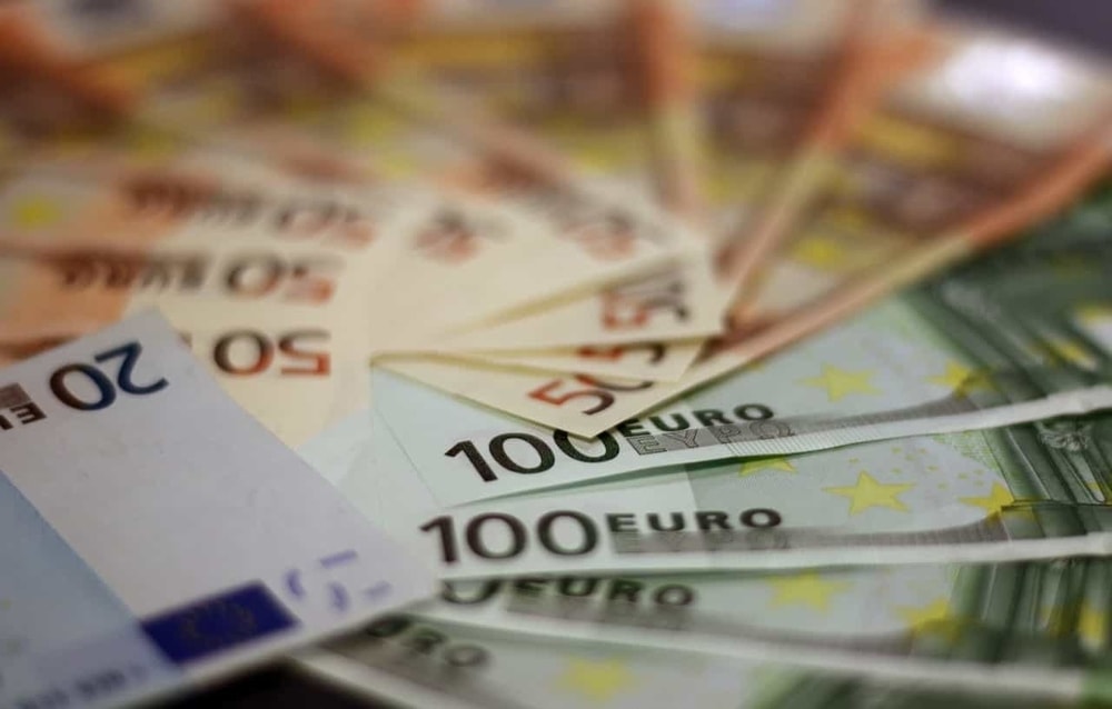 Stipendio Docenti, si cerca di arrivare a 100 Euro netti in più al mese