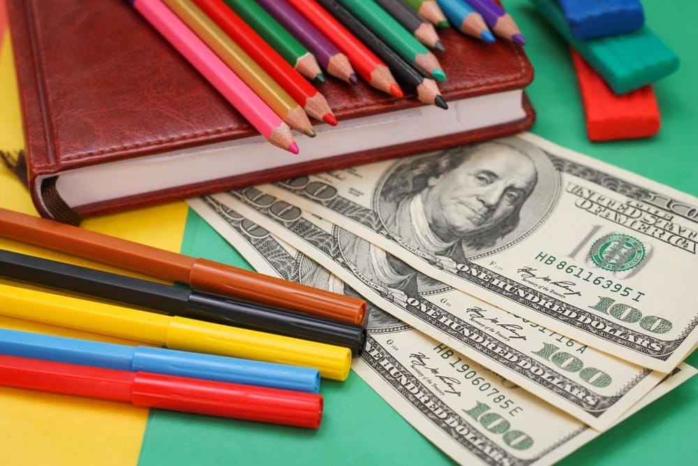 Stipendi Scuola: media Ocse di 60.677 dollari, in Italia 51.045 dollari
