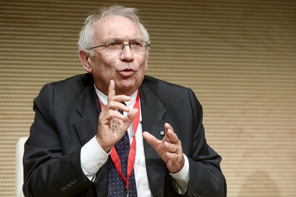 Tutti i docenti in cattedra per l'inizio dell'anno: la soddisfazione del ministro Bianchi